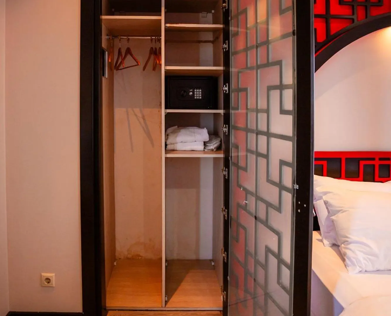 Piazza Boutique Hotel Батуми